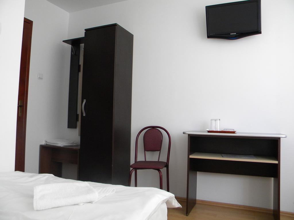Hotel River Targu Jiu Exterior photo