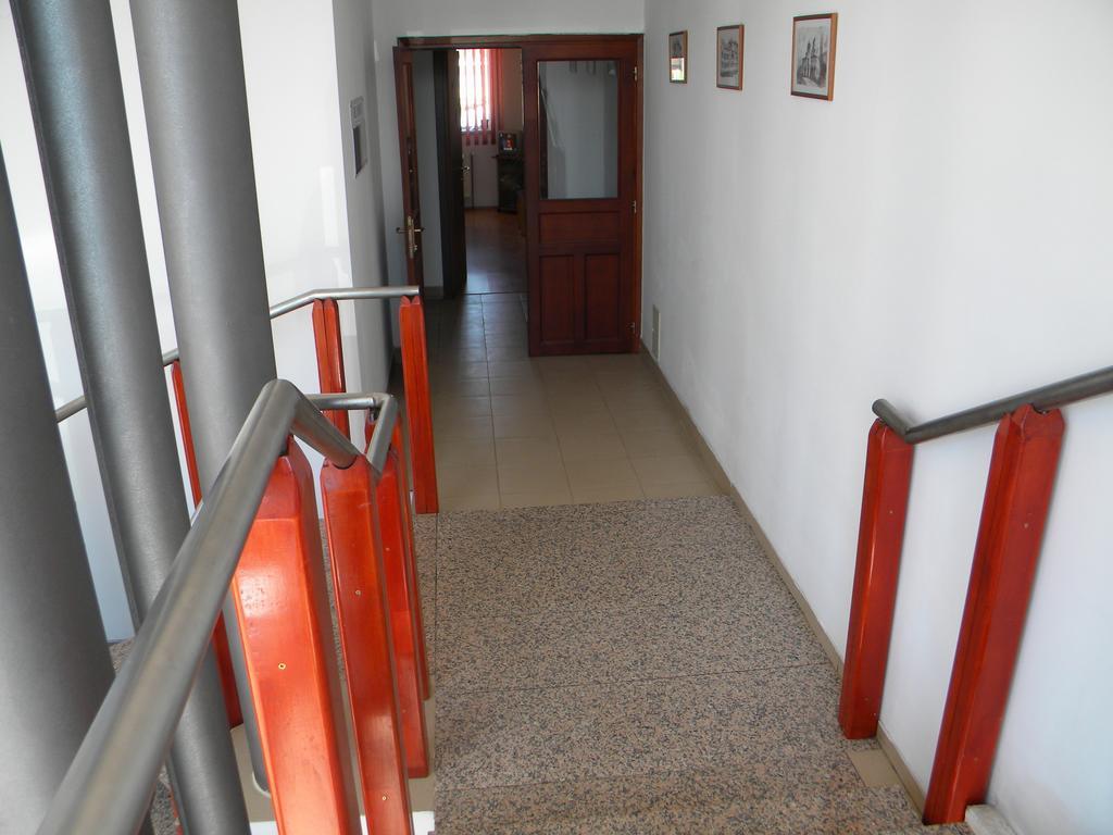 Hotel River Targu Jiu Exterior photo